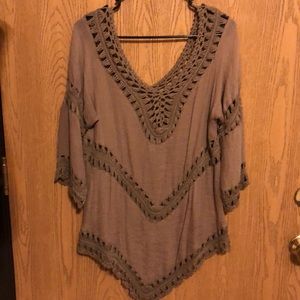 Active USA brand top